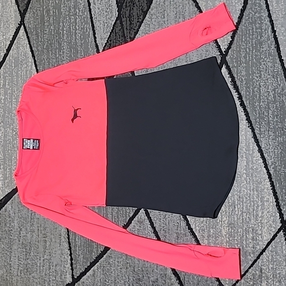 VS PINK Vintage Ultimate Thumb-Hole Long-sleeve Shirt - Picture 1 of 8